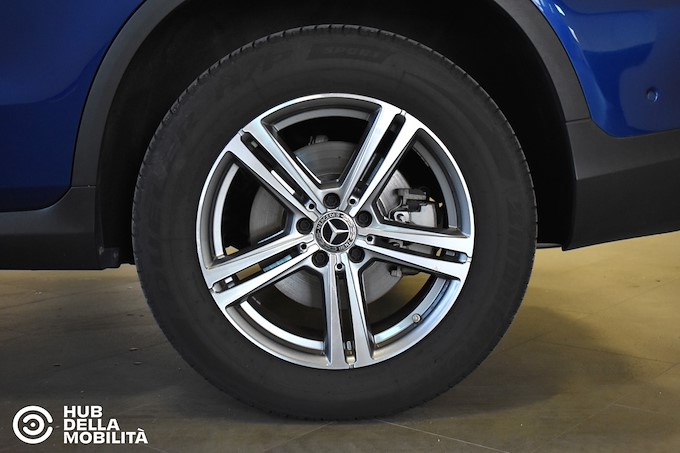 MERCEDES-BENZ GLC 300 e 4Matic EQ-Power Business Extra